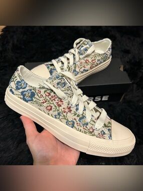 CONVERSE CTAS OX floral embroidered lace up shoes sneakers women’s 7.5 new